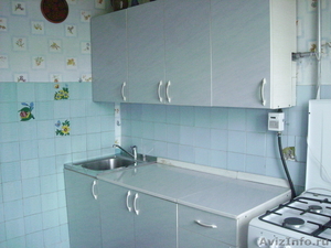 Кухонный гарнитур в очень хорошем состоянии (торг) - Изображение #1, Объявление #691373
